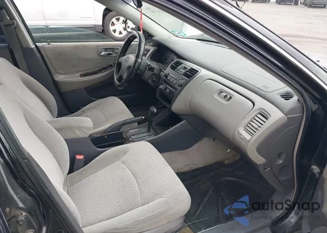 2002 Honda Accord 2.3 Ex/2.3 Se из США, поврежденный, VIN 1HGCG66812A084949